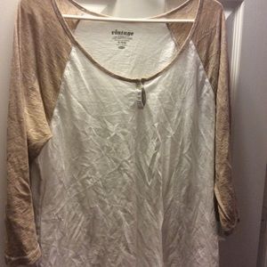 (B.O.G.O F R E E) Forever 21 low cut baseball t shirt XL